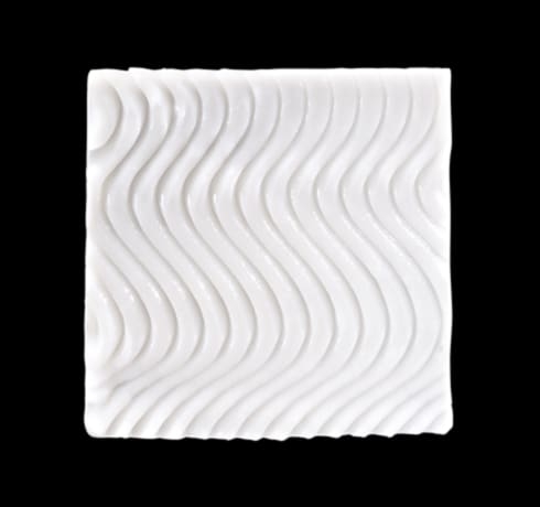 Konsystencja Bogatej Maski L'Oréal Curl Expression – gęsty biały krem o falistym wzorze