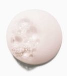 Tekstura szamponu Kérastase Chroma Absolu – perłowy żel z pianą