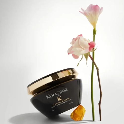 Maska Kérastase Chronologiste z kwiatem róży i bursztynem