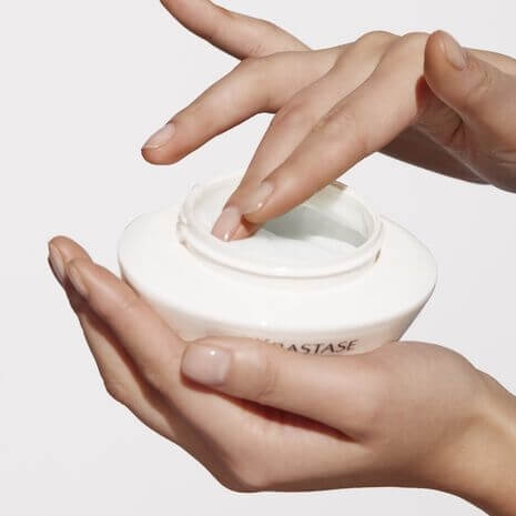 Aplikacja maski Kérastase Nutritive Masquintense Riche