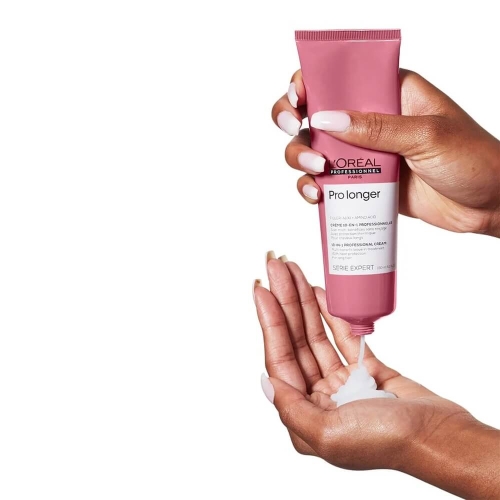 L’Oréal Pro Longer Krem 150 ml – aplikacja kremu na dłoń przed stylizacją