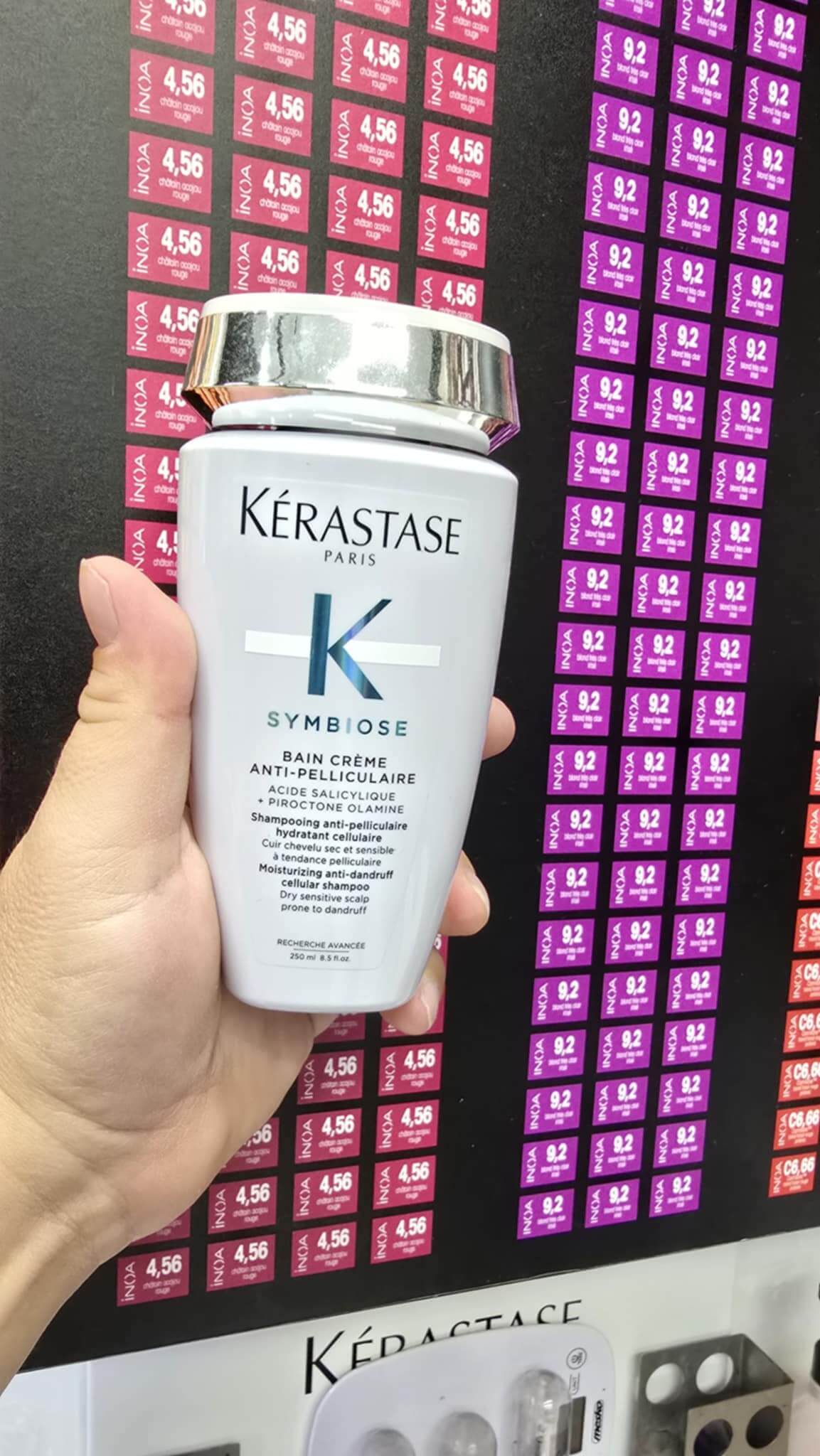 Kérastase Symbiose Bain Crème – szampon przeciwłupieżowy do skóry wrażliwej